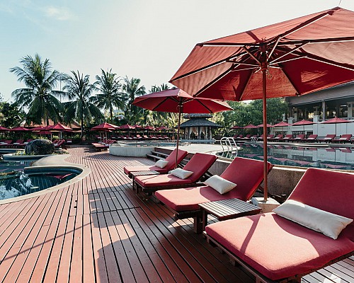 Beachfront Freeform Swimming Pool